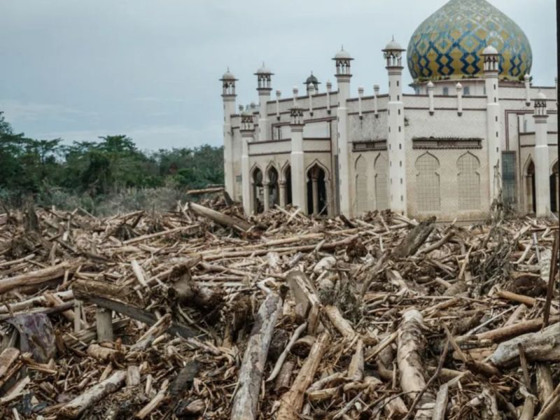Disaster Management: Aceh BTS Tower Recovery Waiting on Electricity, Generators,&nbsp;Kompas