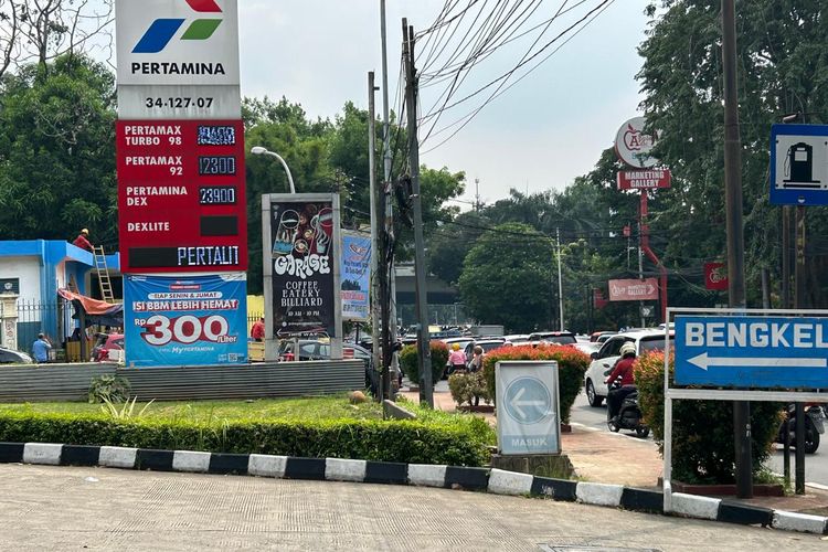 U.S./Israel War on Iran: Indonesia Hikes Fuel Prices Causing&nbsp;Concern